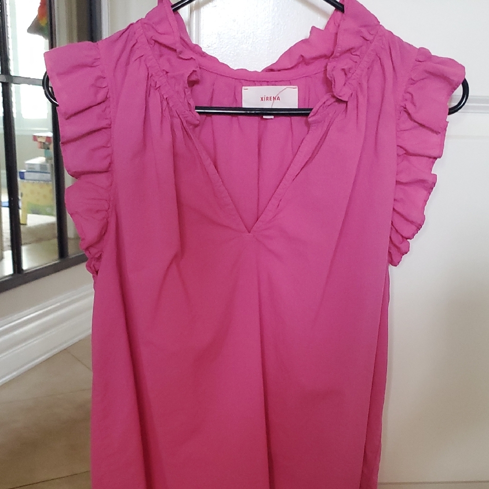 XiRENA Pink Flutter Sleeve Ruffled Blouse